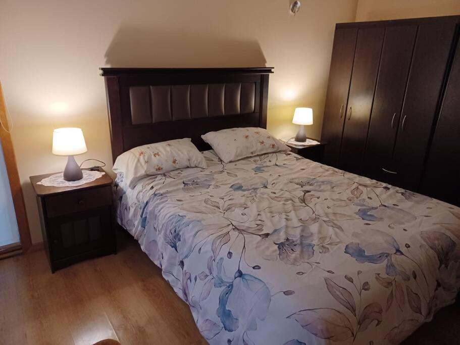 Casa A Pasos De La Plaza De Armas Y Ovejero Coyhaique